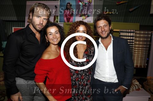 Amsterdam 14 september 2017
Presentatie nieuwe produkten return to sender met Katja Schuurman. Hannah Verboom presenteert het gebeuren. Verder aanwezig de ouders van Katja Birgit Schuurman met Arne Toonen Thijs Romer Sammie en Freek  van Noortwijk