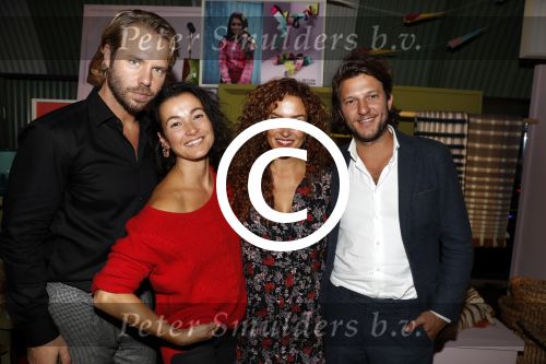 Amsterdam 14 september 2017
Presentatie nieuwe produkten return to sender met Katja Schuurman. Hannah Verboom presenteert het gebeuren. Verder aanwezig de ouders van Katja Birgit Schuurman met Arne Toonen Thijs Romer Sammie en Freek  van Noortwijk