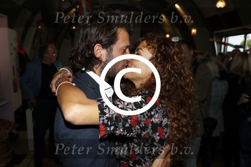 Amsterdam 14 september 2017
Presentatie nieuwe produkten return to sender met Katja Schuurman. Hannah Verboom presenteert het gebeuren. Verder aanwezig de ouders van Katja Birgit Schuurman met Arne Toonen Thijs Romer Sammie en Freek  van Noortwijk