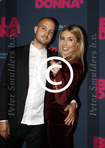 Amsterdam 11 september 2017
Premiere Bella Donna\'s in pathe arena. Kiki v Deursen met vriend