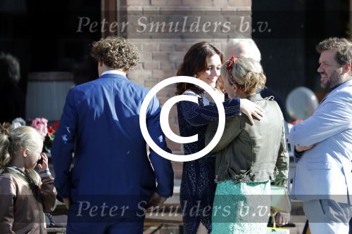 Leiden 2 juli 2017 
Jochem Myjer en zijn vriendin Marloes Novan vieren de 40e verjaardag van Jochem met familie en vrienden. Klaas van der Eerden met zijn vrouw