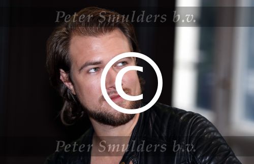 Amsterdam 8 september 2017
Presentatie 3 ambassadeurs die dit jaar gaan stoppen met roken met Stoptober, namelijk zanger Nielson, zakenvrouw Olcay Gulsen en radio-DJ Koen Hansen in Vondel CS
