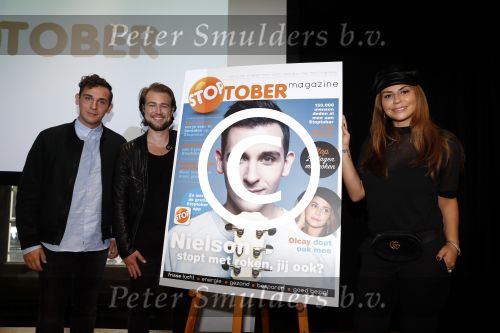 Amsterdam 8 september 2017
Presentatie 3 ambassadeurs die dit jaar gaan stoppen met roken met Stoptober, namelijk zanger Nielson, zakenvrouw Olcay Gulsen en radio-DJ Koen Hansen in Vondel CS