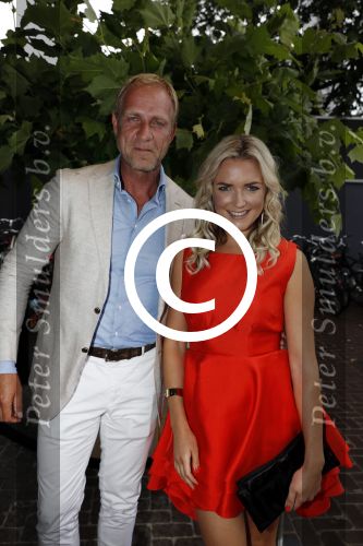 Hilversum 11 juli 2017
Premiere war of the planet of the apes in bioscoop Hilversum. Laurien Verstraten met een vriend