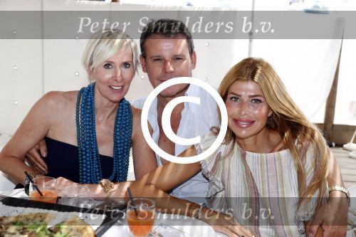 Saint Tropez 3 augustus 2017
Jan des Bouvrie viert zijn 75e verjaardag met familie en vrienden bij Tropezina. Monique Leco v Zadelhoff en Estelle Cruijff