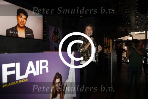Amsterdam 5 september 2017 
Leonieke Borghuis ( hoofdredactrice Flair) presenteert kalendar. Wiliam Rutten heeft de fotos gemaakt. presentatie is in Martins sportclub