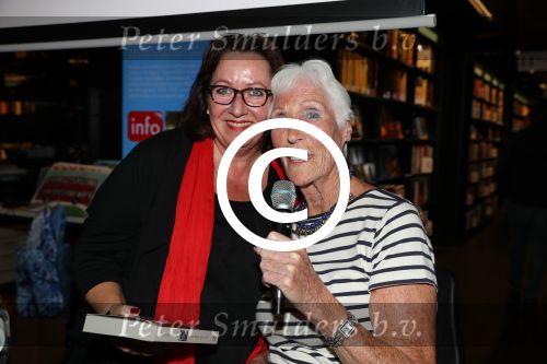 Maastricht, 9 September 2017
Uitreiking boek van Loek Kessels (Schrijf het maar aan Mona, in het weekblad Story) met de titel \