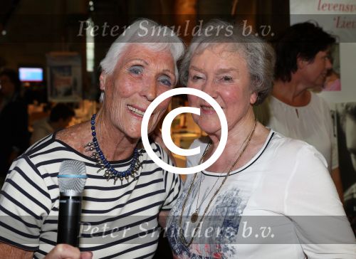 Maastricht, 9 September 2017
Uitreiking boek van Loek Kessels (Schrijf het maar aan Mona, in het weekblad Story) met de titel \