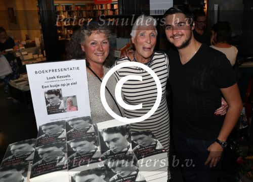 Maastricht, 9 September 2017
Uitreiking boek van Loek Kessels (Schrijf het maar aan Mona, in het weekblad Story) met de titel \