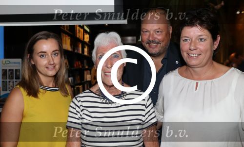 Maastricht, 9 September 2017
Uitreiking boek van Loek Kessels (Schrijf het maar aan Mona, in het weekblad Story) met de titel \