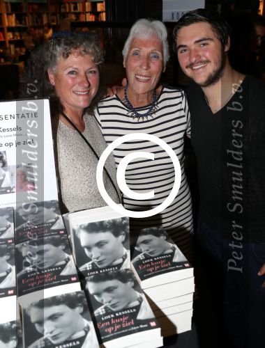 Maastricht, 9 September 2017
Uitreiking boek van Loek Kessels (Schrijf het maar aan Mona, in het weekblad Story) met de titel \