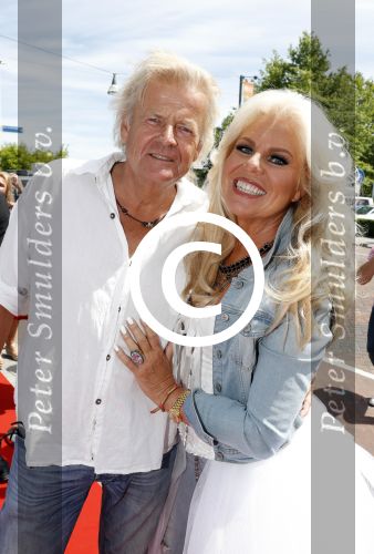 Best 9 juli 2017
40 jaar Luv met Marga Scheide Ria Thielsch en Jose Hoebee . Het feest werd gevierd bij Quattre Bras. Marga met vriend en stiefdochter