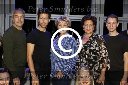 Hoorn 12 september 2017
Albert Verlinde en stage entertainment presenteren cast Annie MG Schmidt. Marjolein Touw