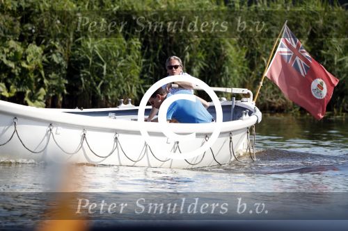 Amsterdam / Ouderkerk aan de Amstel 21 juli 2017
Jort Kelder en Mark Rutte varen met sloep/boot van Jort over de Amstel.