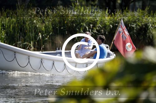 Amsterdam / Ouderkerk aan de Amstel 21 juli 2017
Jort Kelder en Mark Rutte varen met sloep/boot van Jort over de Amstel.