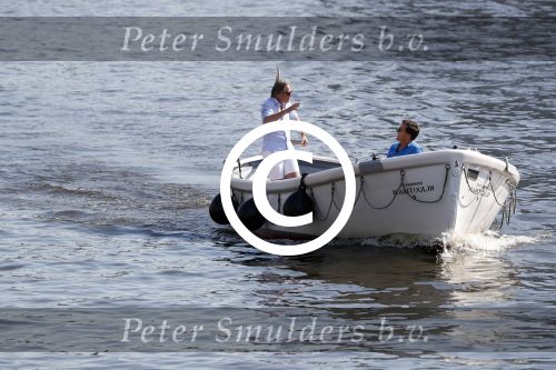 Amsterdam / Ouderkerk aan de Amstel 21 juli 2017
Jort Kelder en Mark Rutte varen met sloep/boot van Jort over de Amstel.