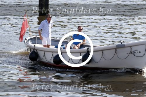 Amsterdam / Ouderkerk aan de Amstel 21 juli 2017
Jort Kelder en Mark Rutte varen met sloep/boot van Jort over de Amstel.