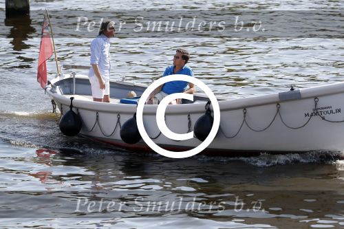 Amsterdam / Ouderkerk aan de Amstel 21 juli 2017
Jort Kelder en Mark Rutte varen met sloep/boot van Jort over de Amstel.