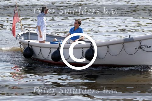 Amsterdam / Ouderkerk aan de Amstel 21 juli 2017
Jort Kelder en Mark Rutte varen met sloep/boot van Jort over de Amstel.