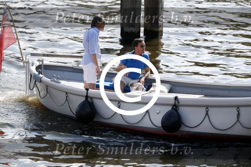 Amsterdam / Ouderkerk aan de Amstel 21 juli 2017
Jort Kelder en Mark Rutte varen met sloep/boot van Jort over de Amstel.