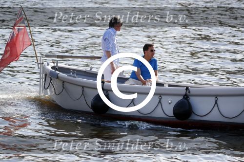 Amsterdam / Ouderkerk aan de Amstel 21 juli 2017
Jort Kelder en Mark Rutte varen met sloep/boot van Jort over de Amstel.