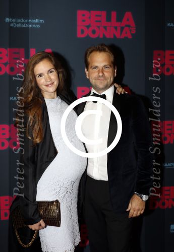Amsterdam 11 september 2017
Premiere Bella Donna\'s in pathe arena. een zwangere Marly v d Velden met partner
