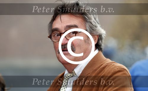 Apeldoorn 2 september 2017
Premiere Spaak in Omnisport . De hoofdrollen worden oa gespeeld door Tim Douwsma Aart Staartjes en Saskia Elise. Steven de Jong is de producent
Michiel Kerbosch