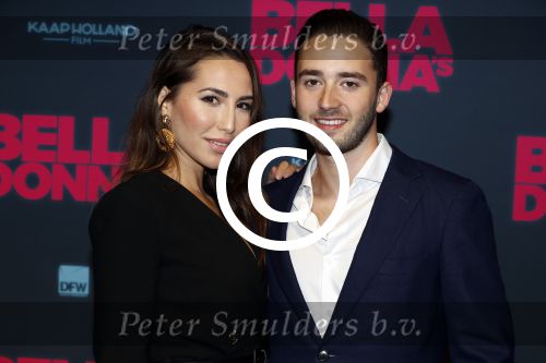 Amsterdam 11 september 2017
Premiere Bella Donna\'s in pathe arena. Nathan Moszcowicz met vriendin Nadeche de Zwart