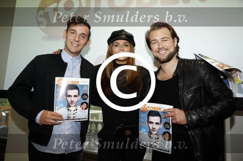 Amsterdam 8 september 2017
Presentatie 3 ambassadeurs die dit jaar gaan stoppen met roken met Stoptober, namelijk zanger Nielson, zakenvrouw Olcay Gulsen en radio-DJ Koen Hansen in Vondel CS