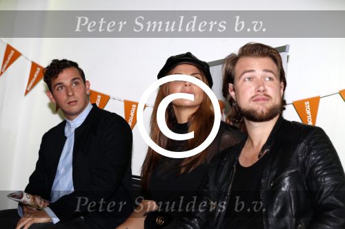 Amsterdam 8 september 2017
Presentatie 3 ambassadeurs die dit jaar gaan stoppen met roken met Stoptober, namelijk zanger Nielson, zakenvrouw Olcay Gulsen en radio-DJ Koen Hansen in Vondel CS