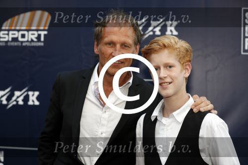 Apeldoorn 2 september 2017
Premiere Spaak in Omnisport . De hoofdrollen worden oa gespeeld door Tim Douwsma Aart Staartjes en Saskia Elise. Steven de Jong is de producent
Owen Kaat