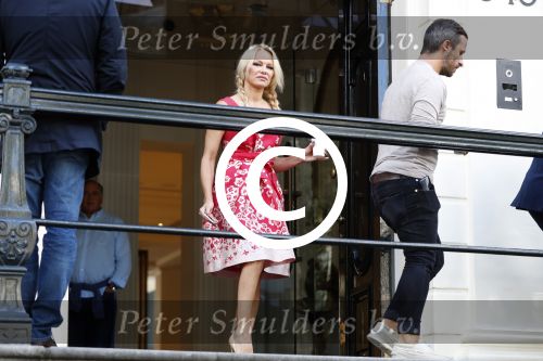 Amsterdam 3 september 2017  
Pamela Anderson vertrekt uit het Waldorf Astoria Hotel