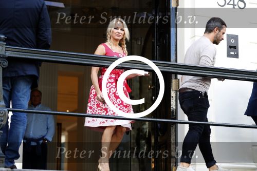 Amsterdam 3 september 2017  
Pamela Anderson vertrekt uit het Waldorf Astoria Hotel