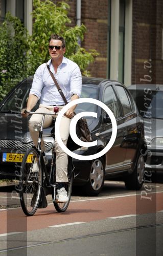 Amsterdam 5 juli 2017
Henry van Loon op terrasPaul Groot op de fiets in Amsterdam