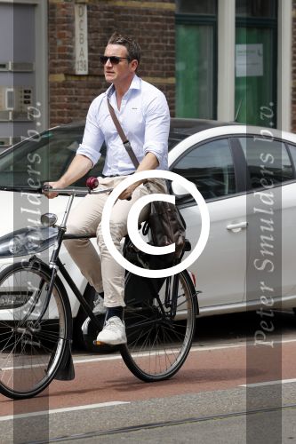 Amsterdam 5 juli 2017
Henry van Loon op terrasPaul Groot op de fiets in Amsterdam