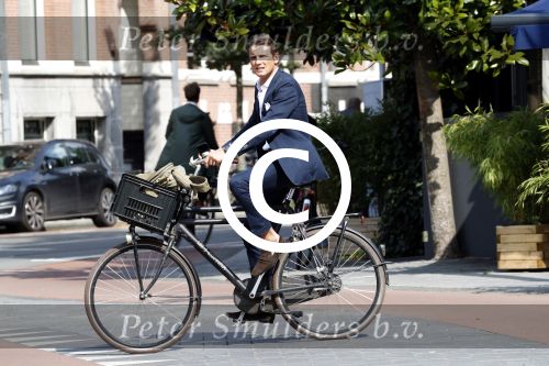 Amsterdam 7 september 2017
Prins Maurits op de fiets in amsterdam zuid.