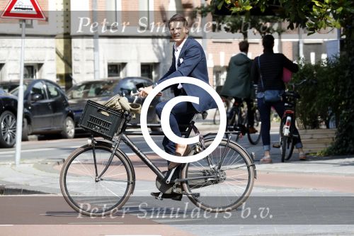 Amsterdam 7 september 2017
Prins Maurits op de fiets in amsterdam zuid.