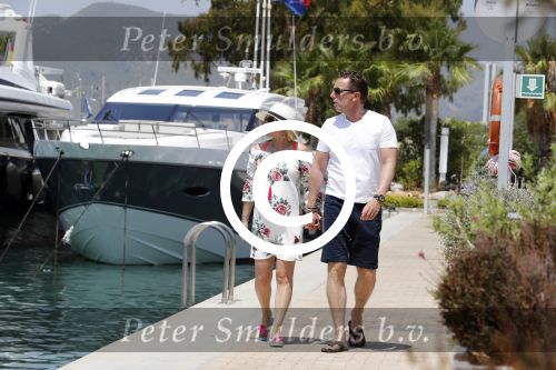 ibiza 24 juni 2017 
Rob Geus met zijn zwangere vrouw op vakantie op ibiza