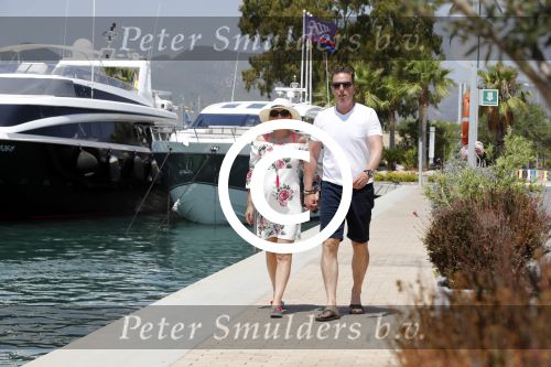 ibiza 24 juni 2017 
Rob Geus met zijn zwangere vrouw op vakantie op ibiza