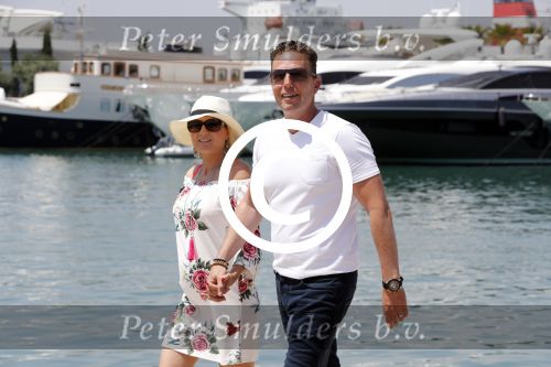 ibiza 24 juni 2017 
Rob Geus met zijn zwangere vrouw op vakantie op ibiza