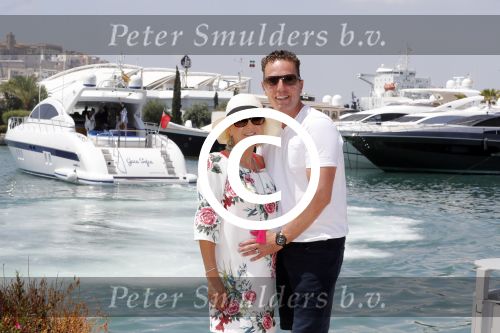 ibiza 24 juni 2017 
Rob Geus met zijn zwangere vrouw op vakantie op ibiza