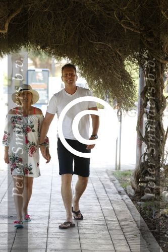 ibiza 24 juni 2017 
Rob Geus met zijn zwangere vrouw op vakantie op ibiza