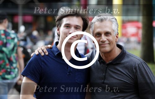 Amsterdam 4 juli 2017
Premiere Spiderman in pathe arena. Robert Schoemacher met zoon