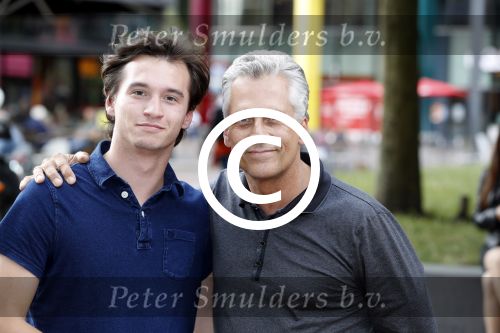Amsterdam 4 juli 2017
Premiere Spiderman in pathe arena. Robert Schoemacher met zoon