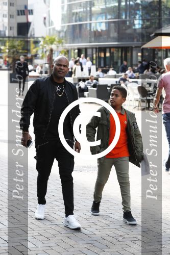 Amsterdam 4 juli 2017
Premiere Spiderman in pathe arena. Roue Verveer met zoon