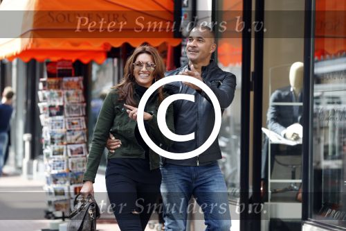 Amsterdam 7 september 2017 
Ruud Gullit met zijn vriendin Karin de Rooy op de pc hooftstraat