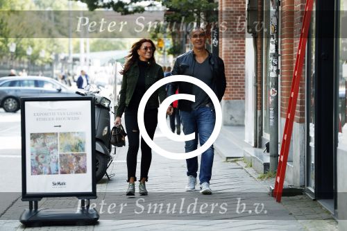 Amsterdam 7 september 2017 
Ruud Gullit met zijn vriendin Karin de Rooy op de pc hooftstraat