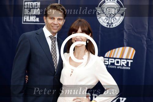 Apeldoorn 2 september 2017
Premiere Spaak in Omnisport . De hoofdrollen worden oa gespeeld door Tim Douwsma Aart Staartjes en Saskia Elise. Steven de Jong is de producent
Saskia Elise