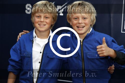 Apeldoorn 2 september 2017
Premiere Spaak in Omnisport . De hoofdrollen worden oa gespeeld door Tim Douwsma Aart Staartjes en Saskia Elise. Steven de Jong is de producent
Scott Huisman en Duke Huisman