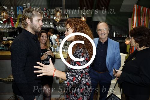 Amsterdam 14 september 2017
Presentatie nieuwe produkten return to sender met Katja Schuurman. Hannah Verboom presenteert het gebeuren. Verder aanwezig de ouders van Katja Birgit Schuurman met Arne Toonen Thijs Romer Sammie en Freek  van Noortwijk
